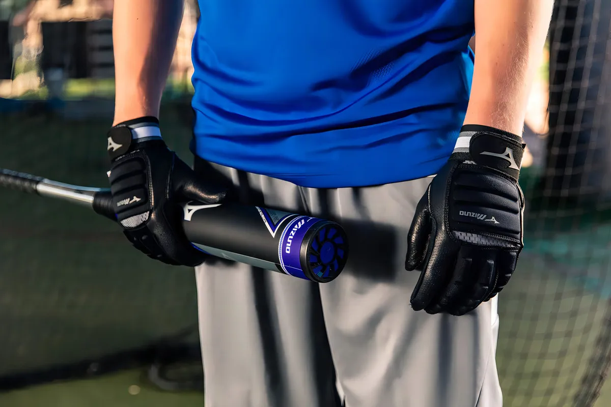 Guante de Bateo Mizuno B-130 para Adultos: Mayor Agarre y Confort para un Bateo Impecable | Diseño Ergonómico y Durabilidad Superior