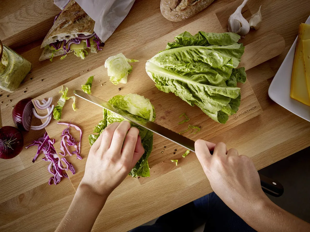 Cuchillo Pelador Wüsthof Gourmet de 7.6 cm en Negro: Precisión Alemana para Frutas y Verduras, Hoja Curvada, Mango Ergonómico, Acero Inoxidable de Alt