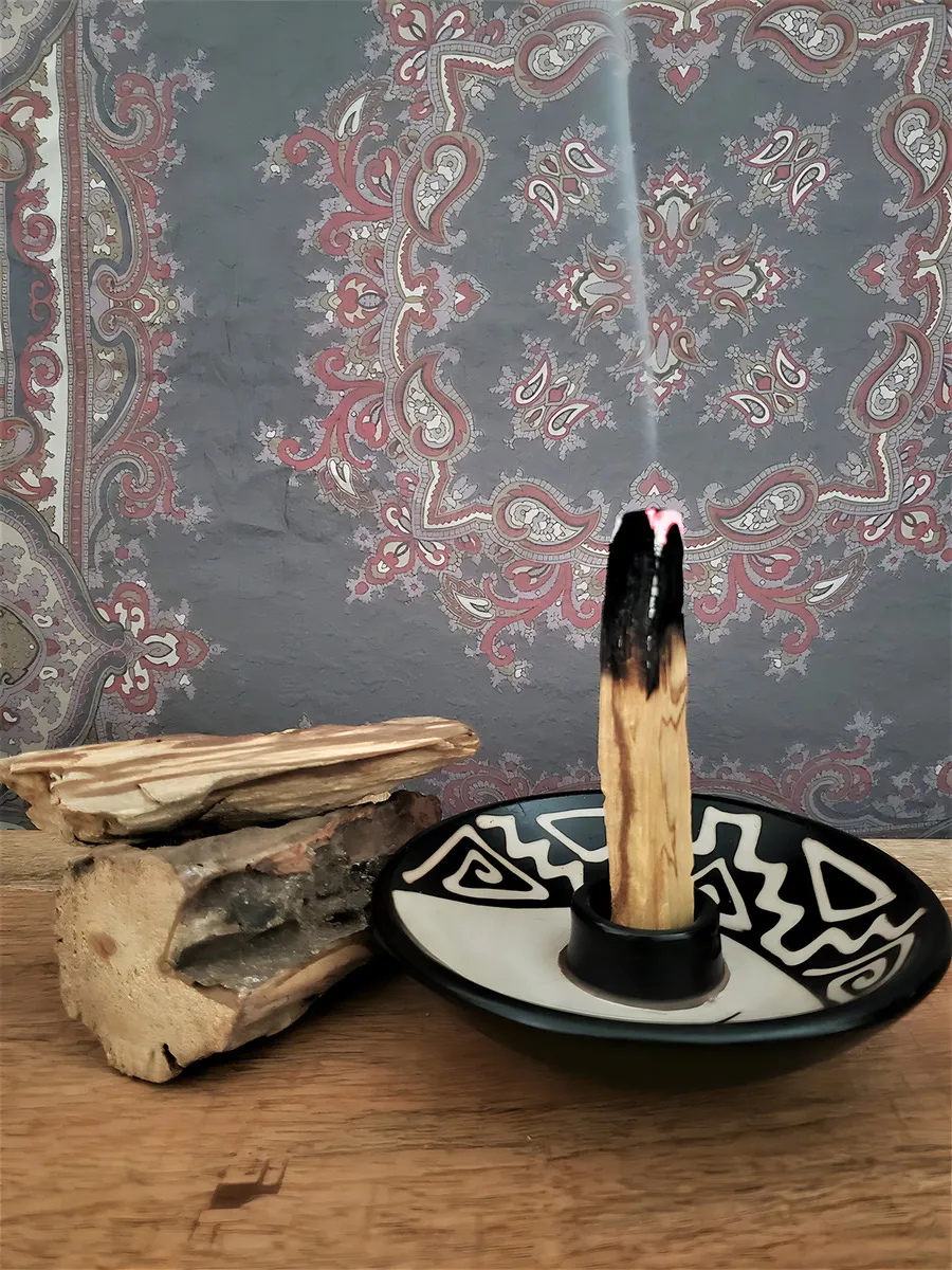 Varillas de Incienso Palo Santo Auténtico Premium Aromas del Mundo®: 5 Piezas - Ritual de Purificación y Relajación - Aromaterapia Natural para Hogar