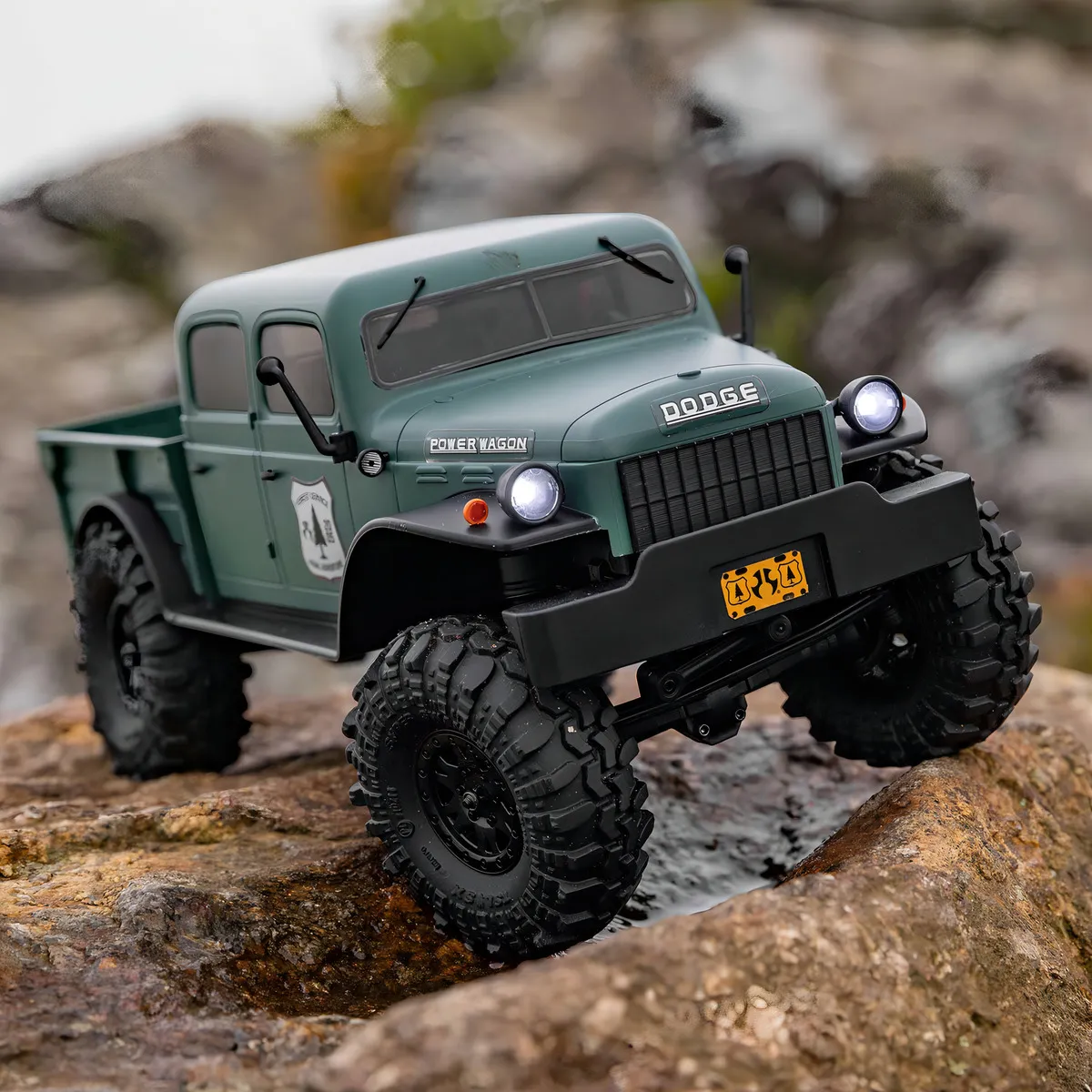 Axial SCX24 Dodge Power Wagon 40s - Camión RC a Escala 1/24 Verde: Experiencia Off-Road Detallada y Listo para la Aventura, Tracción 4x4, Suspensión R