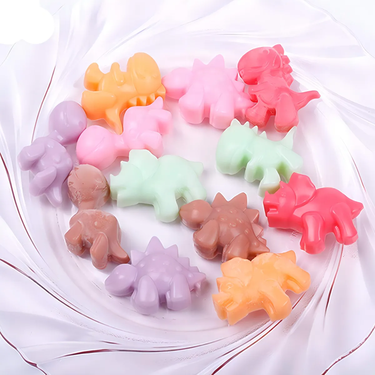 Molde de Silicona para Chocolate Dinosaurios - 3 Moldes Flexibles con 48 Cavidades - Crea Deliciosas Figuras de Dinosaurios para Fiestas y Regalos - M