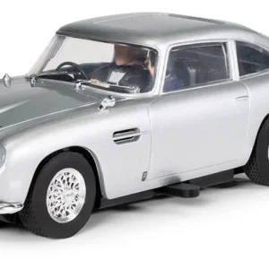 Scalextric James Bond Aston Martin DB5 Goldfinger - Coche de Slot a Escala 1:32 - Detalles Premium, Funcionalidad y Diseño Icónico para Coleccionistas