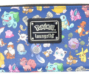 ¡Atrapa la nostalgia! Portafolios Pokémon Primera Generación Loungefly: Diseño Tela Emblemático, Piel Sintética Duradera, Compacto y Seguro. ¡Ideal pa
