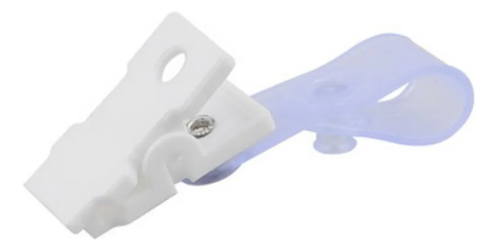 24 Clips de Insignia Plástico con Correa PVC Transparente - Identificación Segura y Duradera - Blanco para Eventos, Oficinas y Escuelas