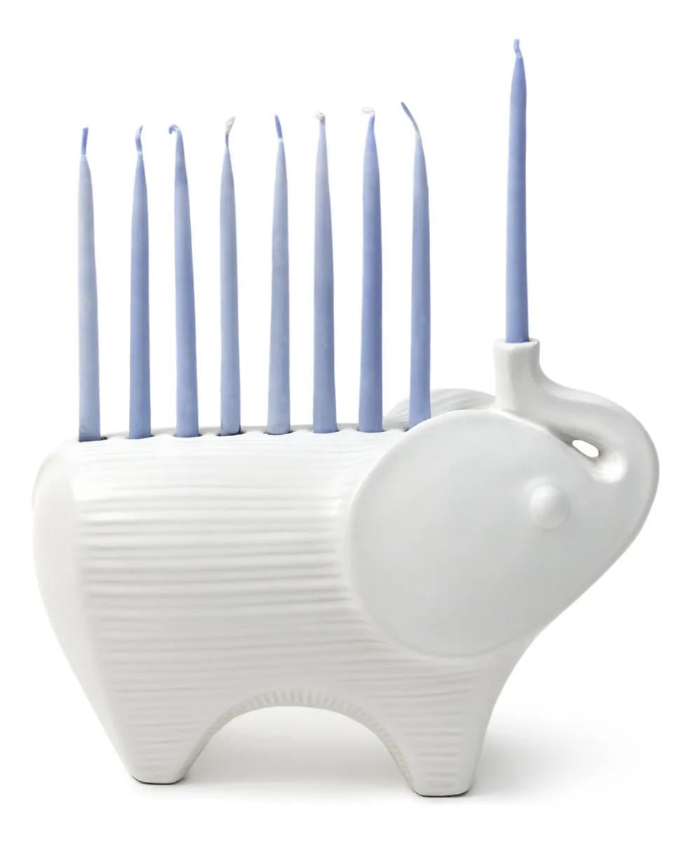 Menorá Decorativa de Elefante Blanco - Portavelas Ceremonial para Hanukkah y Decoración del Hogar - Diseño Elegante de Talla Única