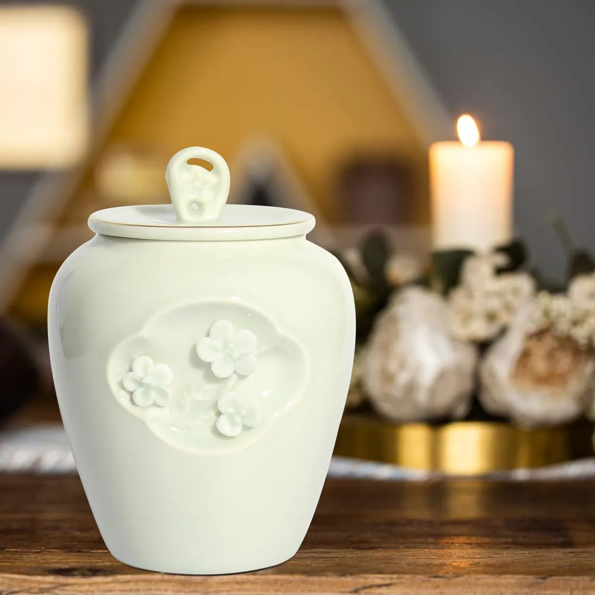Urna Decorativa Mediana de Cerámica con Diseño Floral Verde Lima - Elegante Adorno para el Hogar y Eventos Especiales - Capacidad Versátil